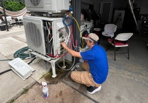 5 Things an HVAC UV Light Installation Service Company Near Miami FL Inspect When Servicing a Unit With Insulation